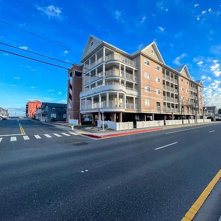 אושן סיטי Americana Condos 10Th Street מראה חיצוני תמונה