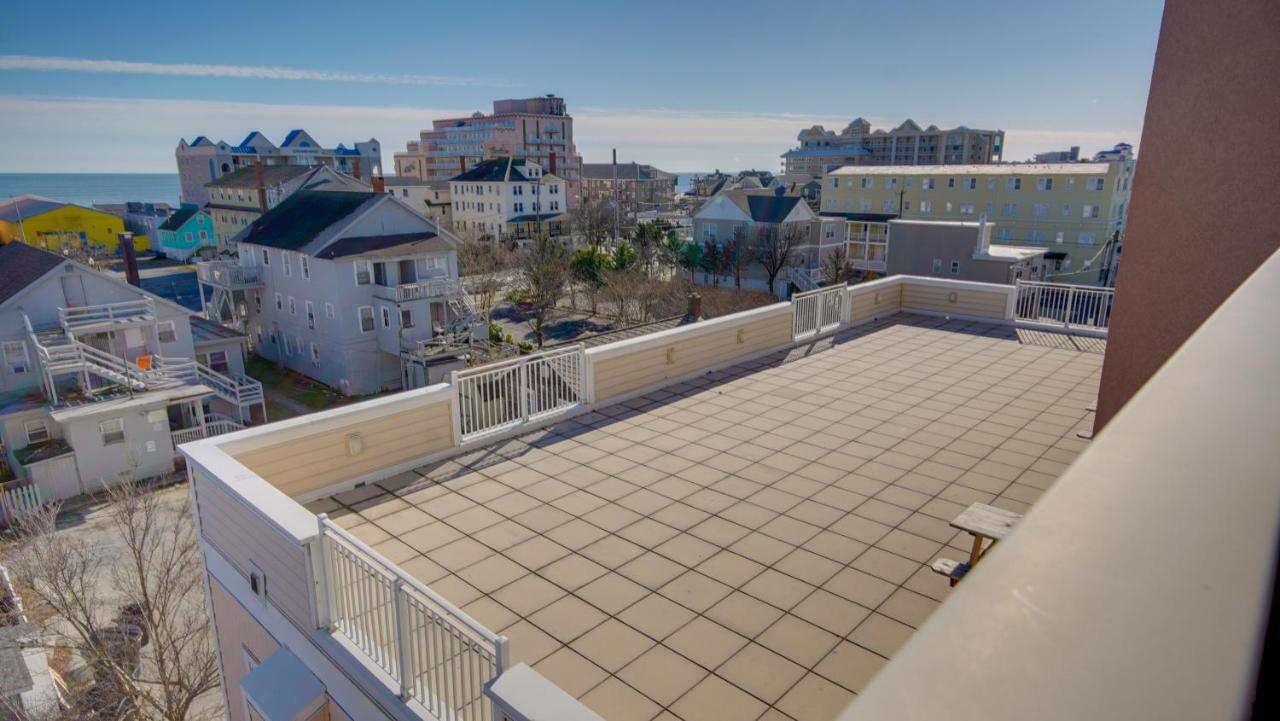 אושן סיטי Americana Condos 10Th Street מראה חיצוני תמונה