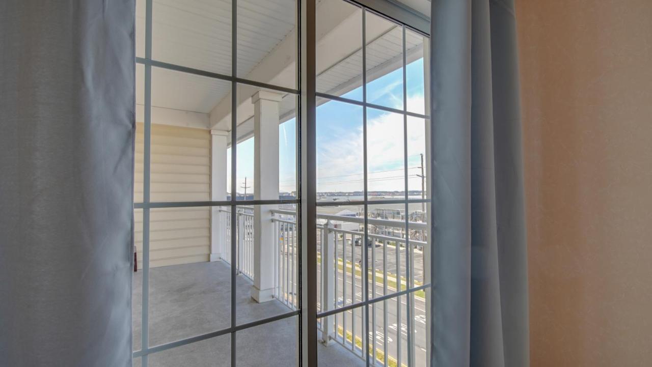 אושן סיטי Americana Condos 10Th Street מראה חיצוני תמונה