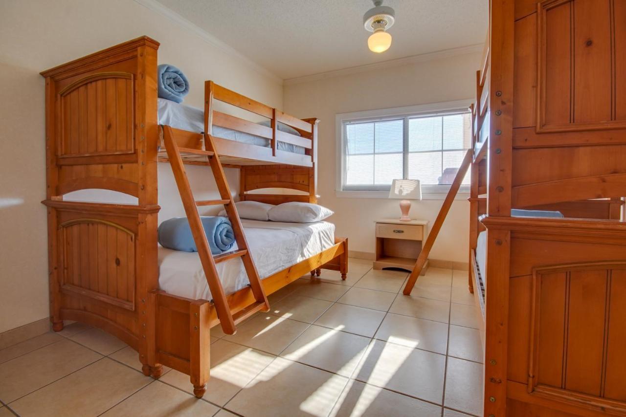 אושן סיטי Americana Condos 10Th Street מראה חיצוני תמונה
