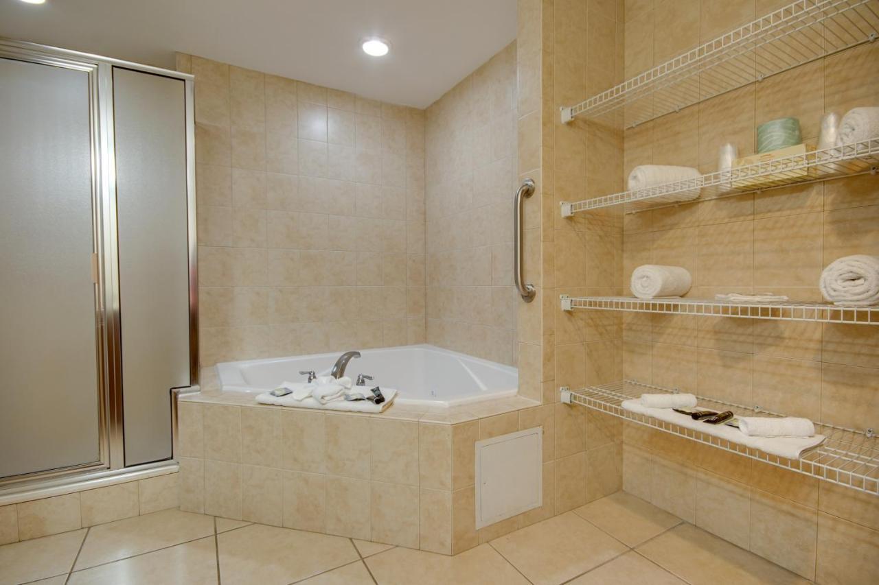 אושן סיטי Americana Condos 10Th Street מראה חיצוני תמונה