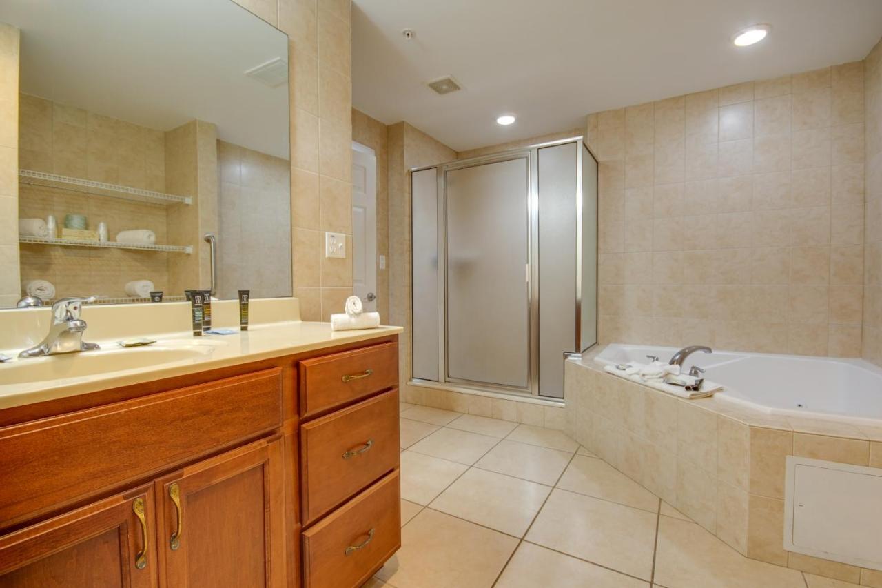 אושן סיטי Americana Condos 10Th Street מראה חיצוני תמונה