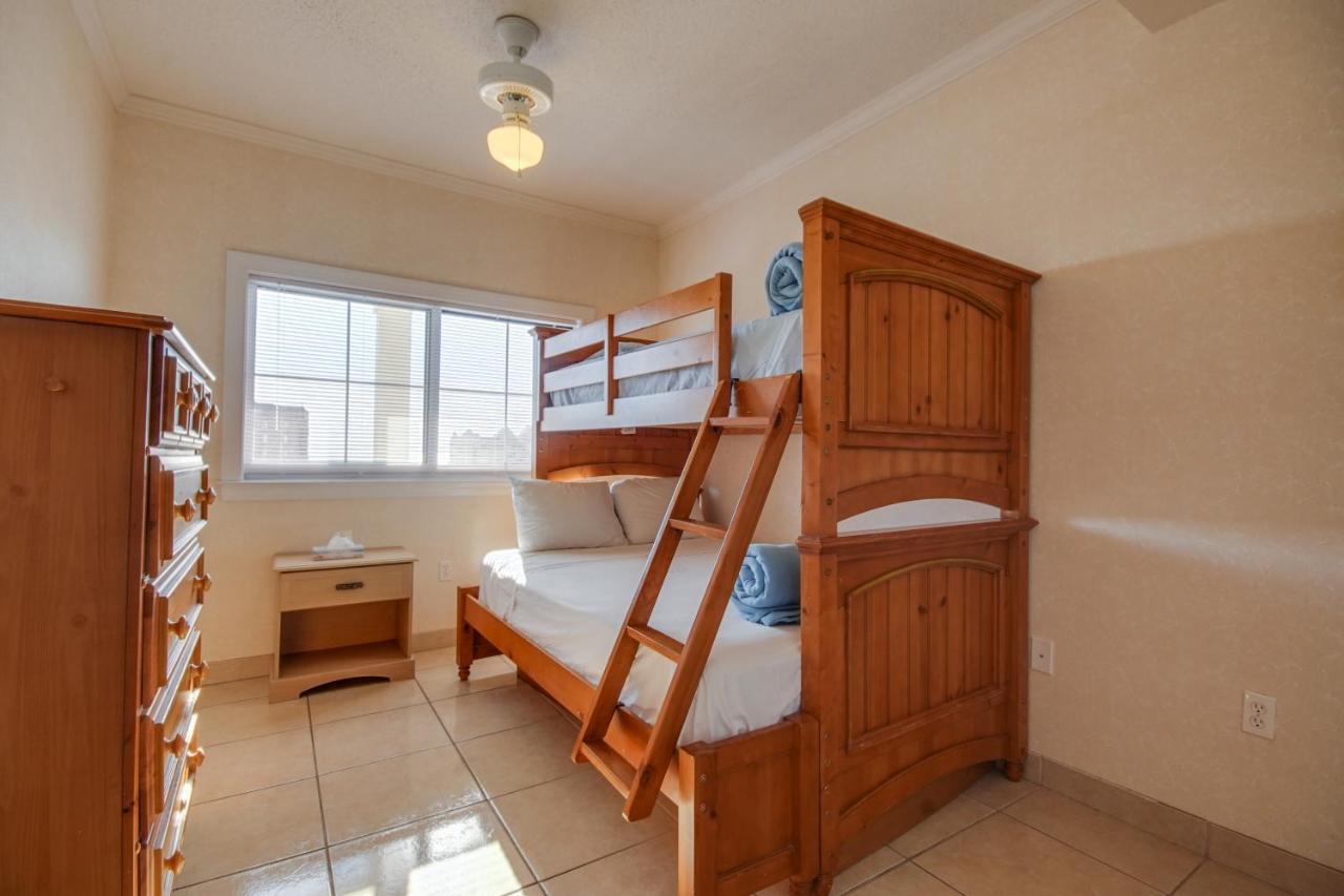 אושן סיטי Americana Condos 10Th Street מראה חיצוני תמונה